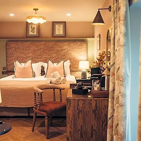The Fountaine 3*