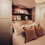 Hotel The Fountaine