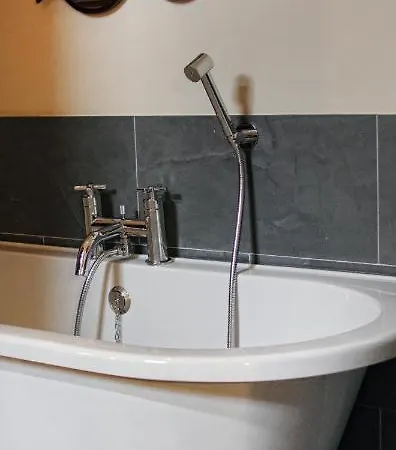 Hotel The Fountaine 3*